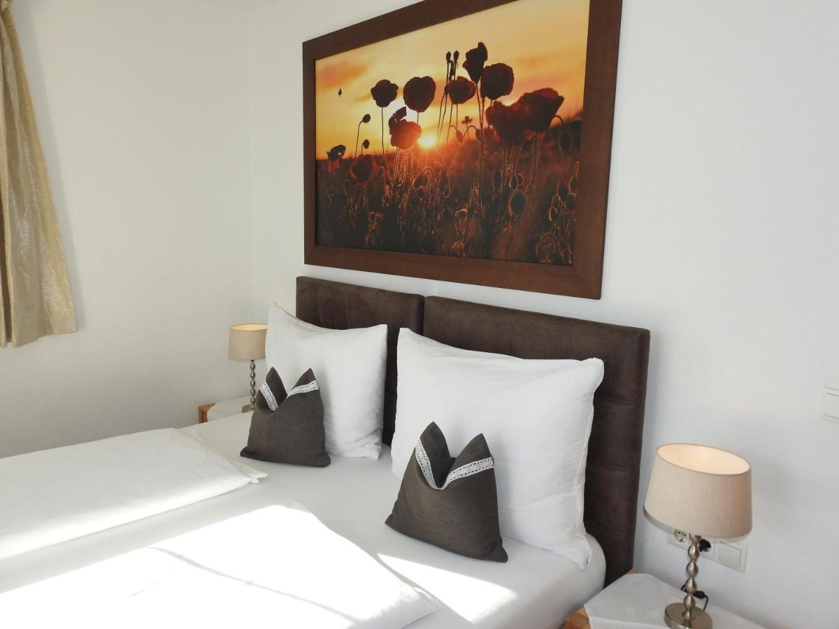 Appartment Schwarzenauer Mutters Exteriör bild