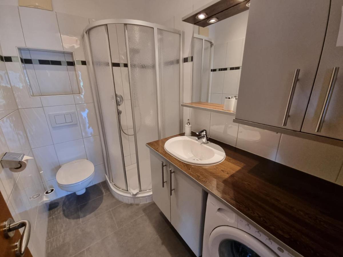 Appartment Schwarzenauer Mutters Exteriör bild